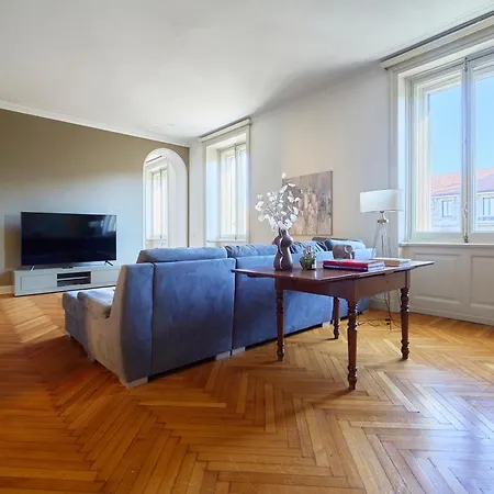 Apartment Elegante Quadrilocale Conciliazione - Mirable Pm *